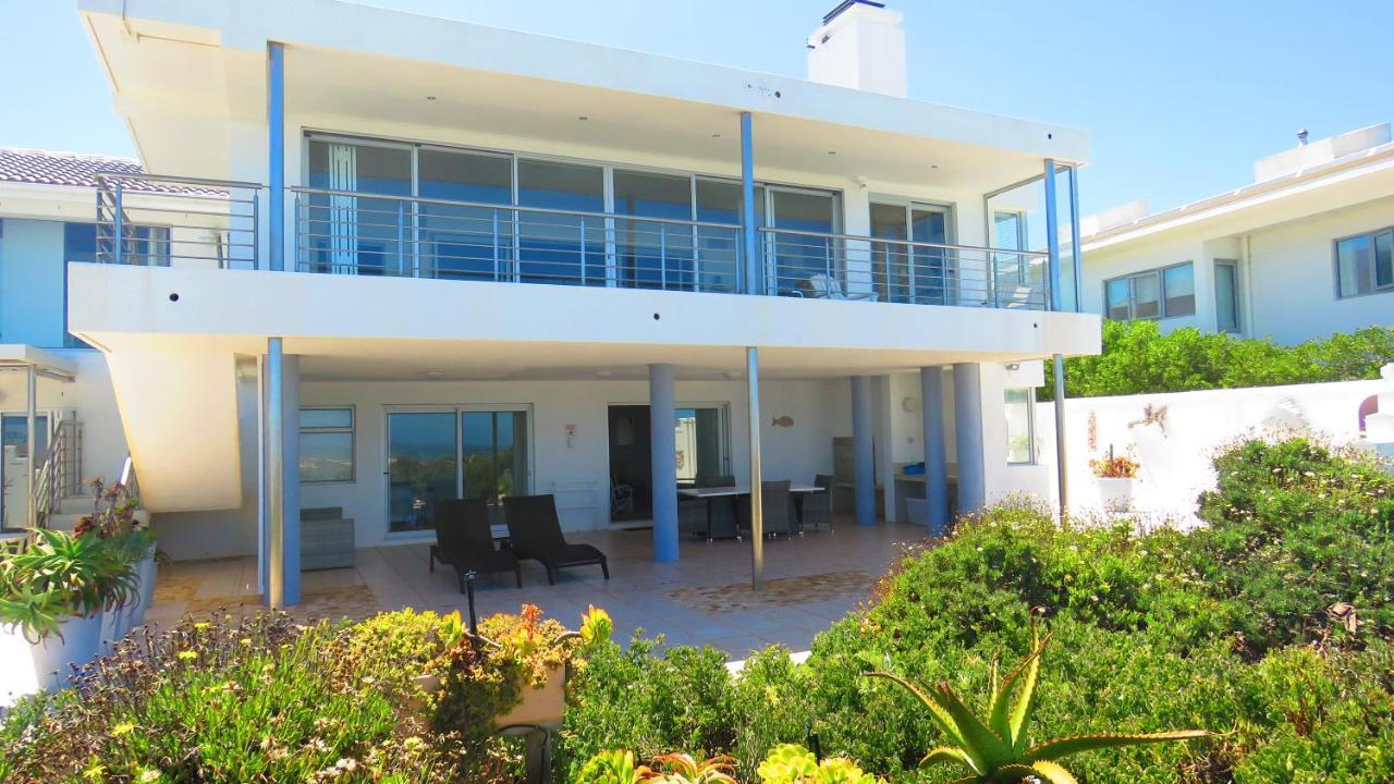 On The Beach Apartments 伊泽芳登 外观 照片