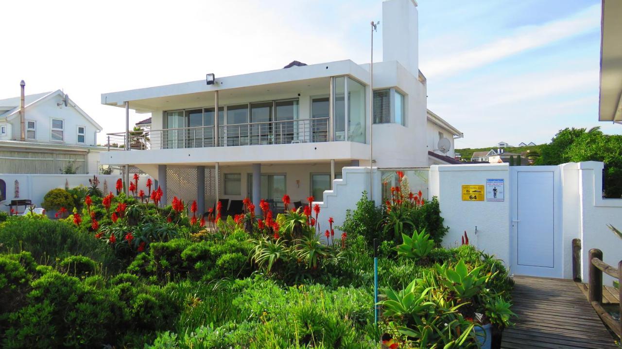 On The Beach Apartments 伊泽芳登 外观 照片