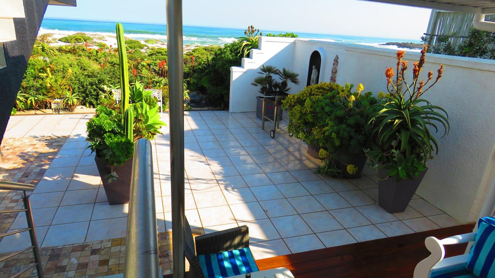 On The Beach Apartments 伊泽芳登 外观 照片